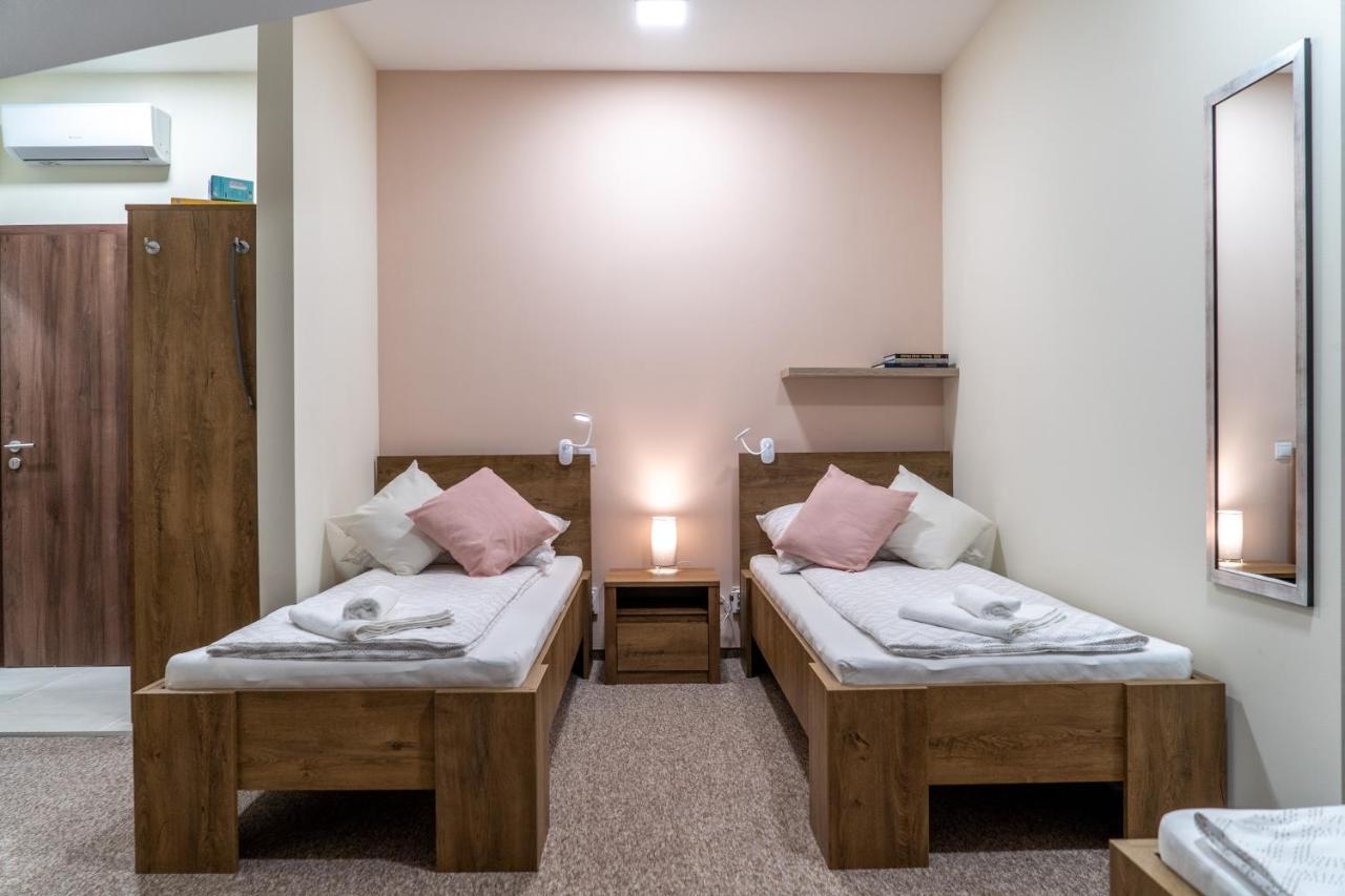 Rozsa Etterem & Panzio Bed and Breakfast Πετς Εξωτερικό φωτογραφία