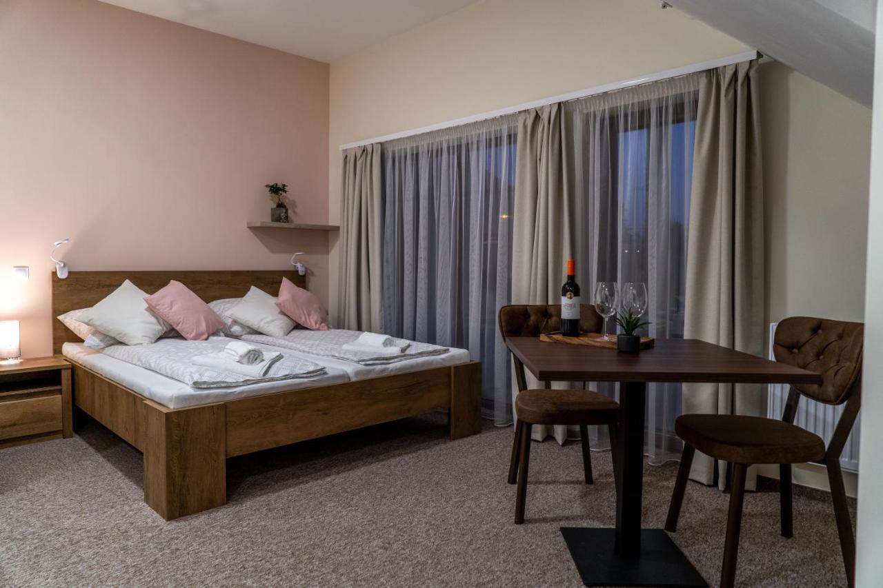 Rozsa Etterem & Panzio Bed and Breakfast Πετς Εξωτερικό φωτογραφία